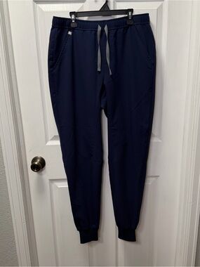 FIGS Men's Tansen Joggers Navy Scrub Pants, Medium